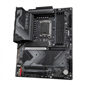 GIGABYTE Z790 GAMING X AX DDR5