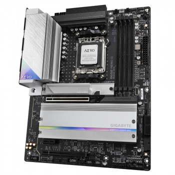 GIGABYTE B650 AERO G